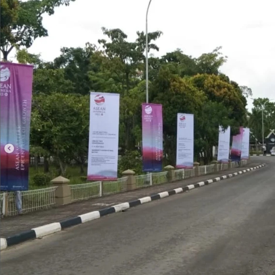 Spanduk & Billboard GVI Batam - tim kerja
